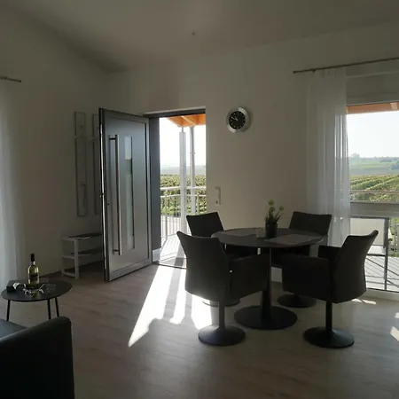 شقة Weingut Schaaf لاوفن ام نيكار